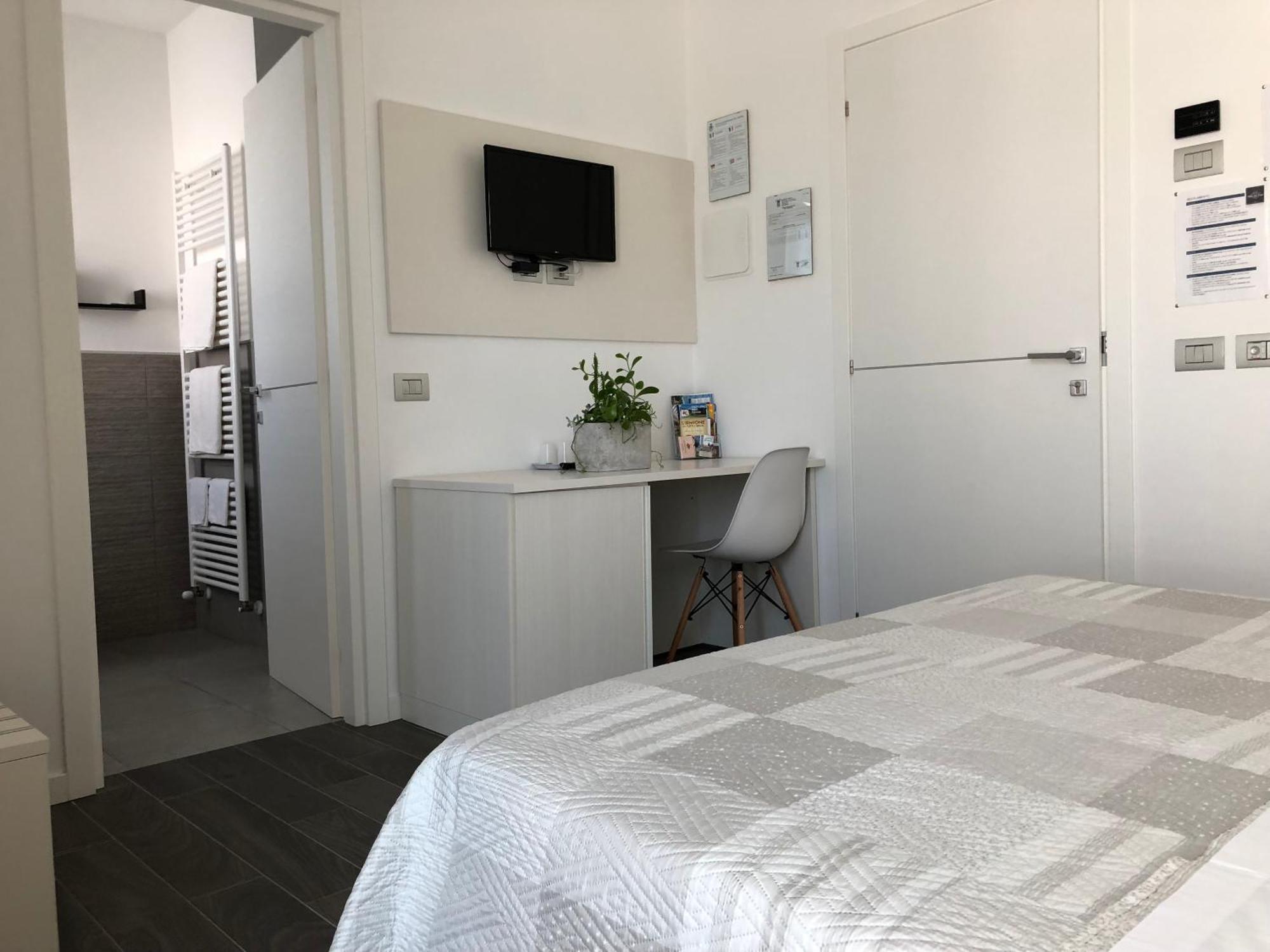 B&B Villa Del Lago Desenzano del Garda Exterior foto
