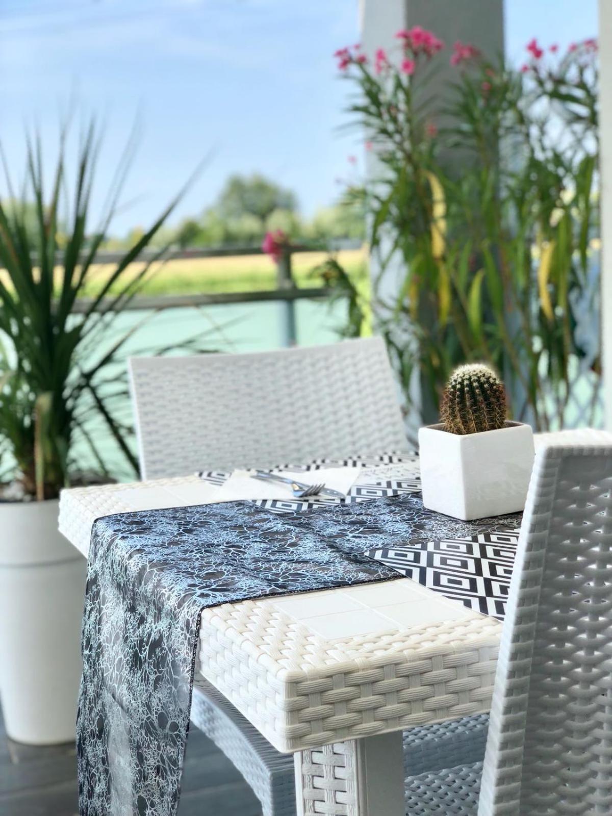 B&B Villa Del Lago Desenzano del Garda Exterior foto