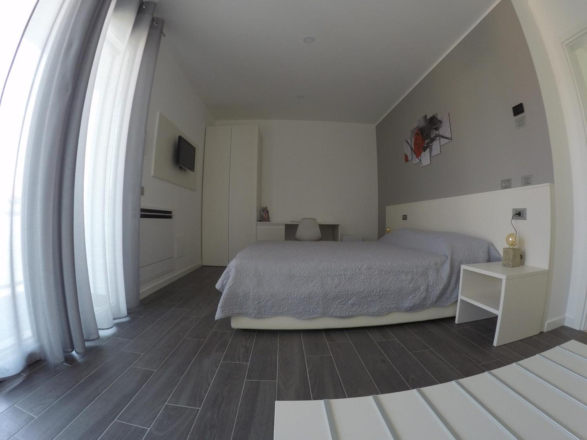 B&B Villa Del Lago Desenzano del Garda Exterior foto