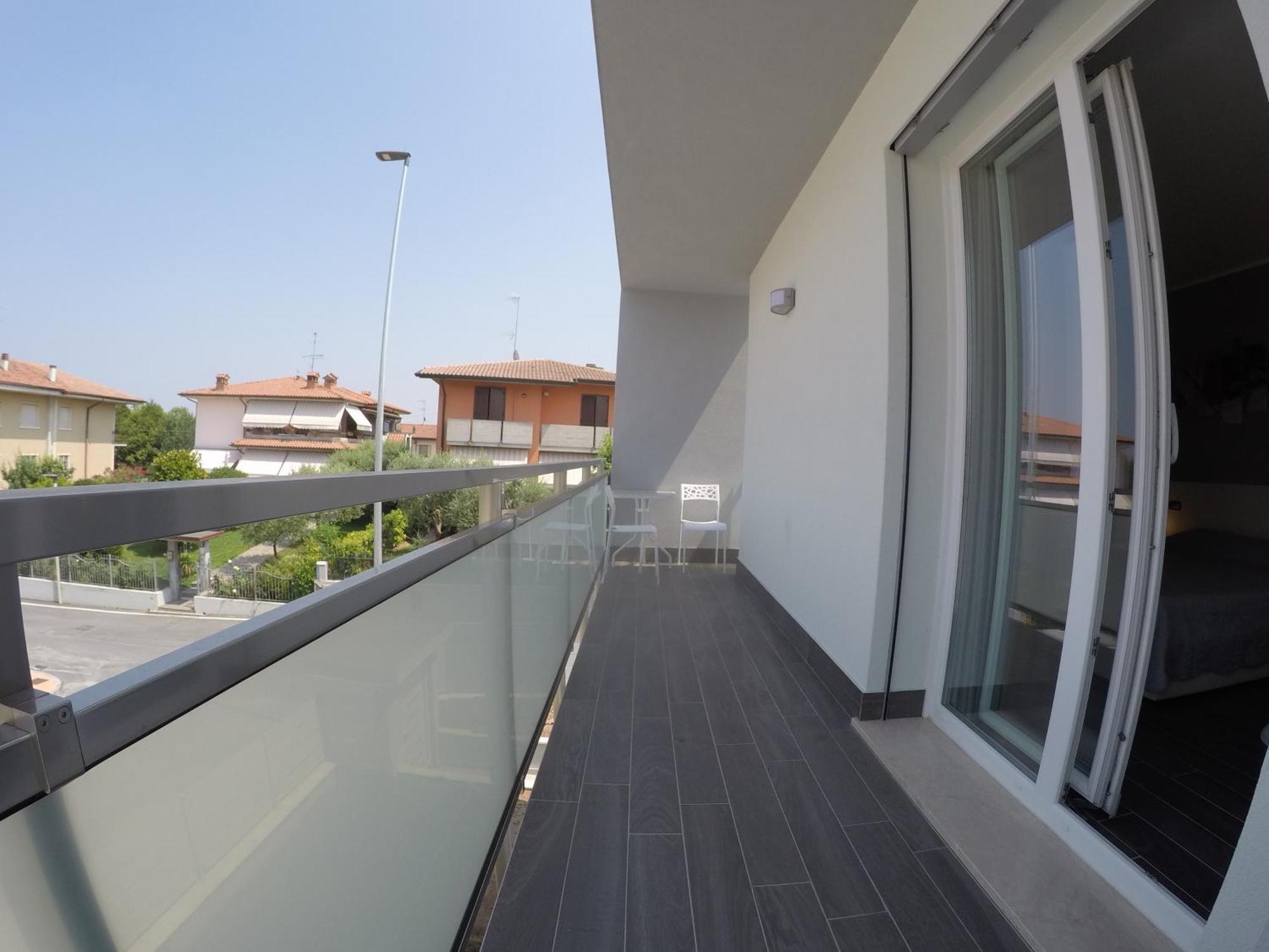 B&B Villa Del Lago Desenzano del Garda Exterior foto