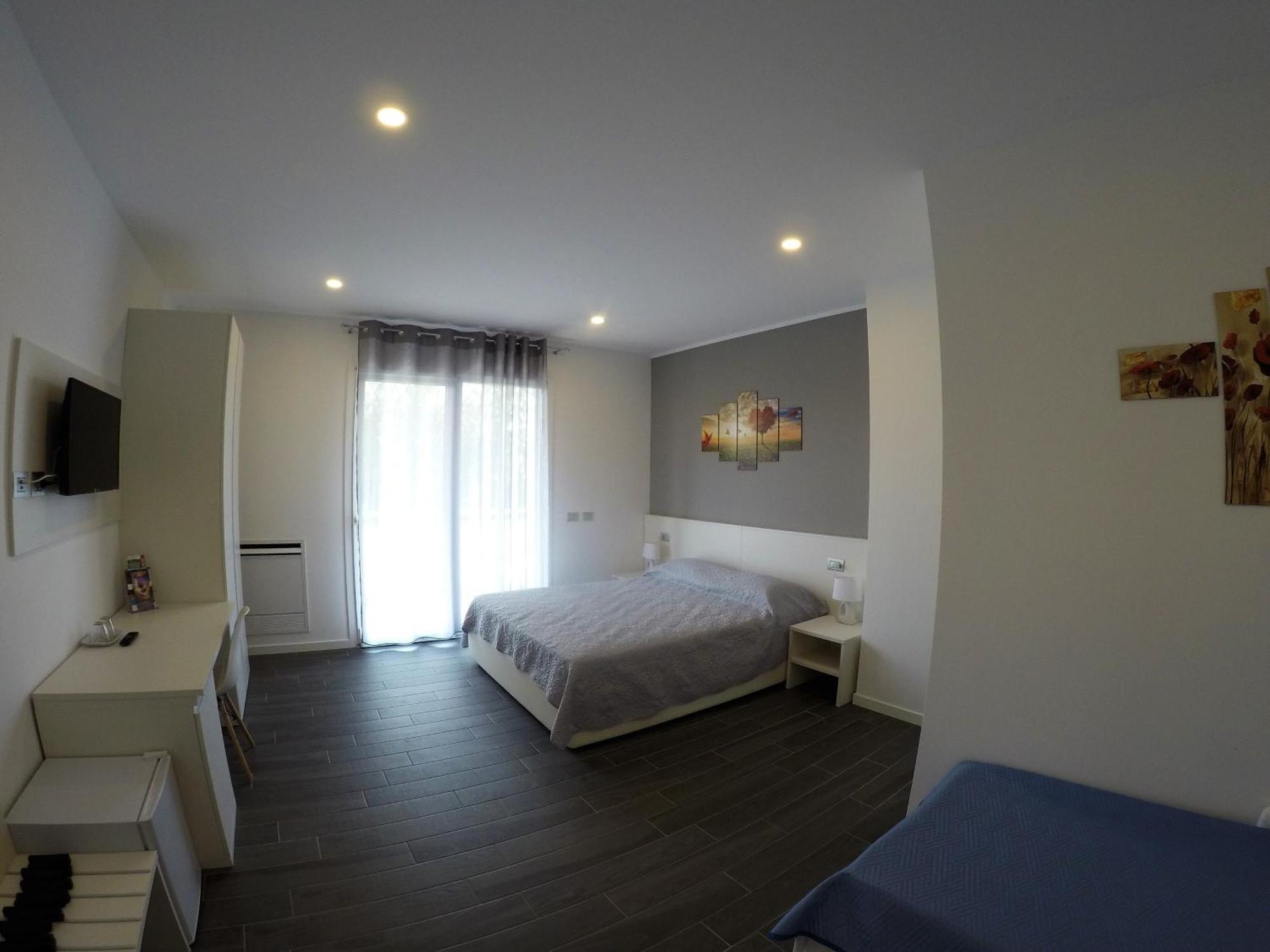 B&B Villa Del Lago Desenzano del Garda Exterior foto